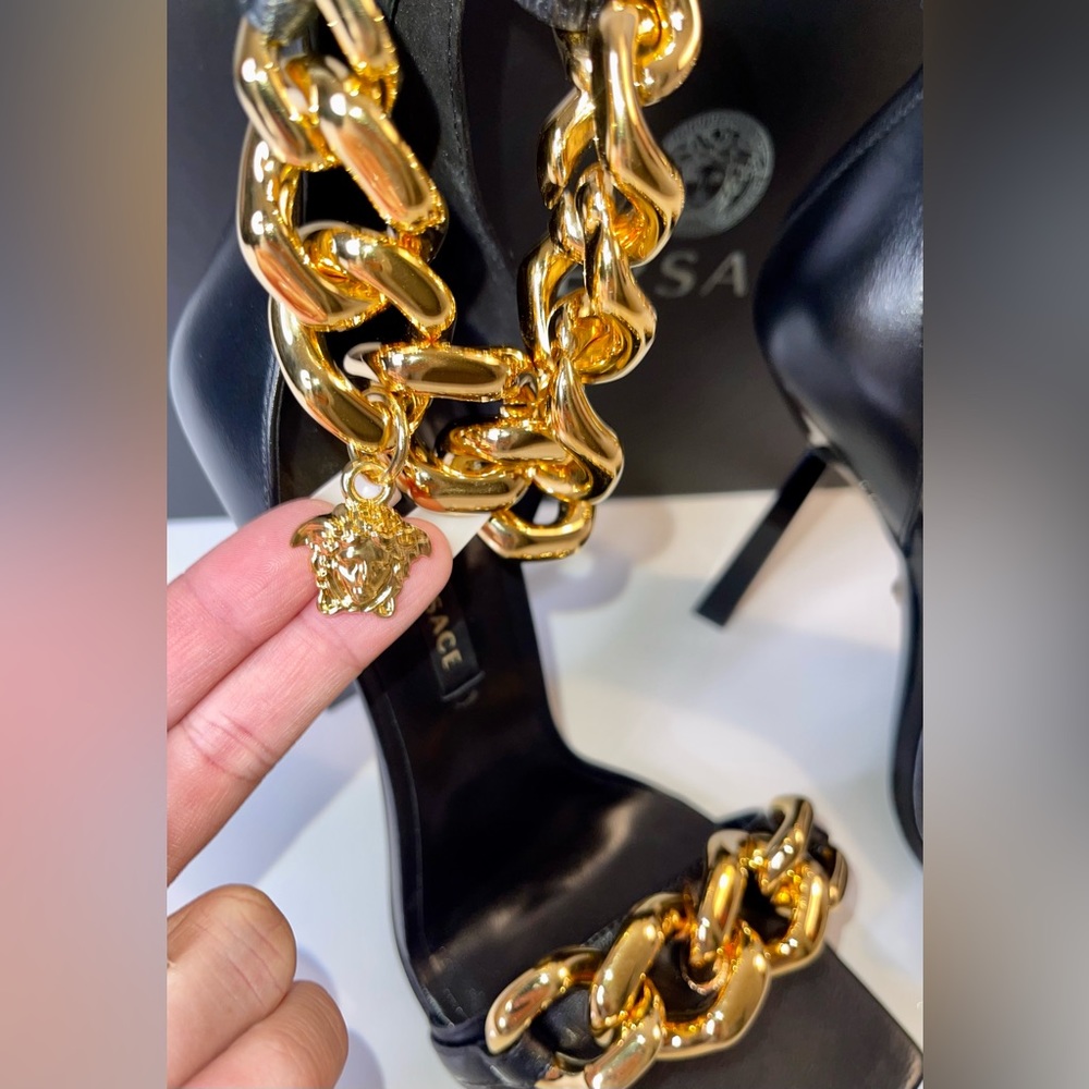 Versace Medusa Chain - 100% Authentic - New - 37.5 - DST568P